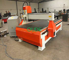 China Wood CNC Router 1530 Wood Cuting Machine for make Wooden Door supplier